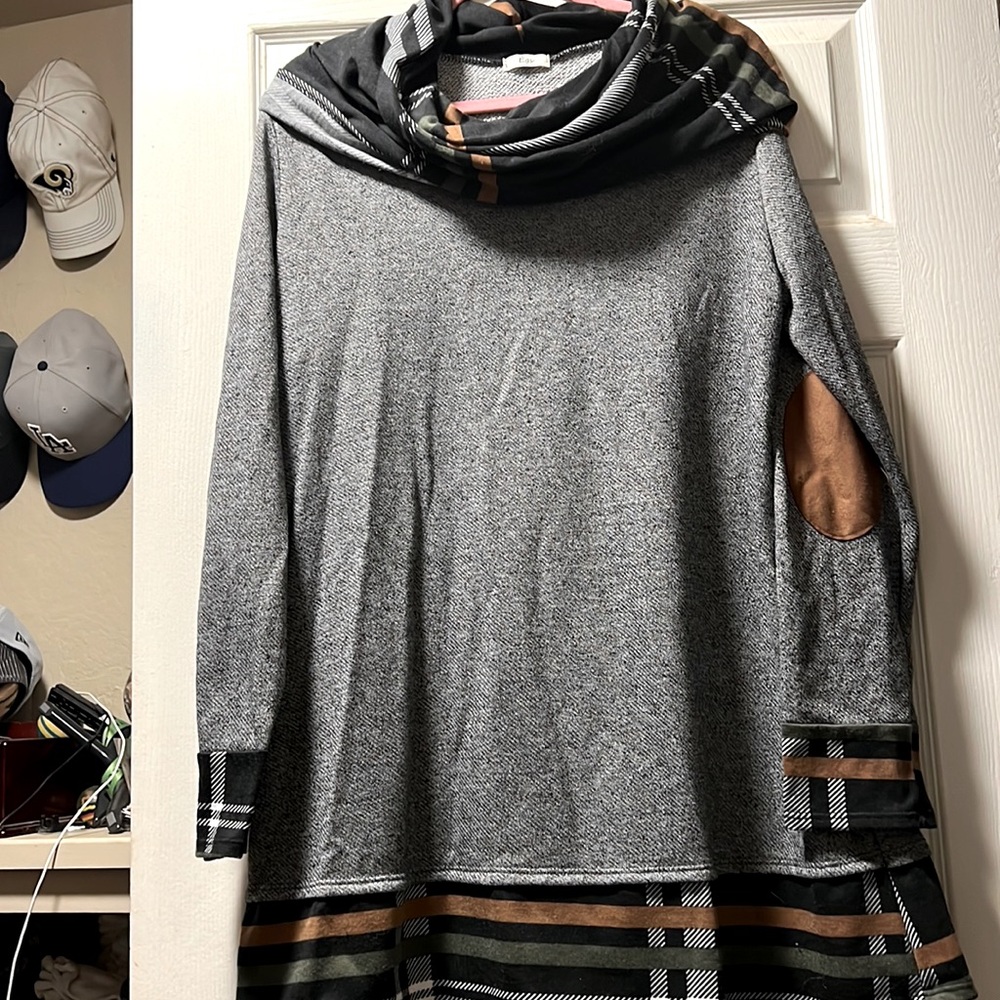 PLUS Women’s 1X Egy Sweater Top